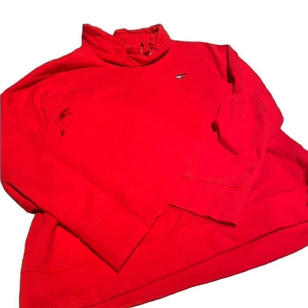 Tommy Hilfiger size large sweatshirt great condition cute stylish look